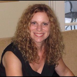 Meet your Posher, Avery